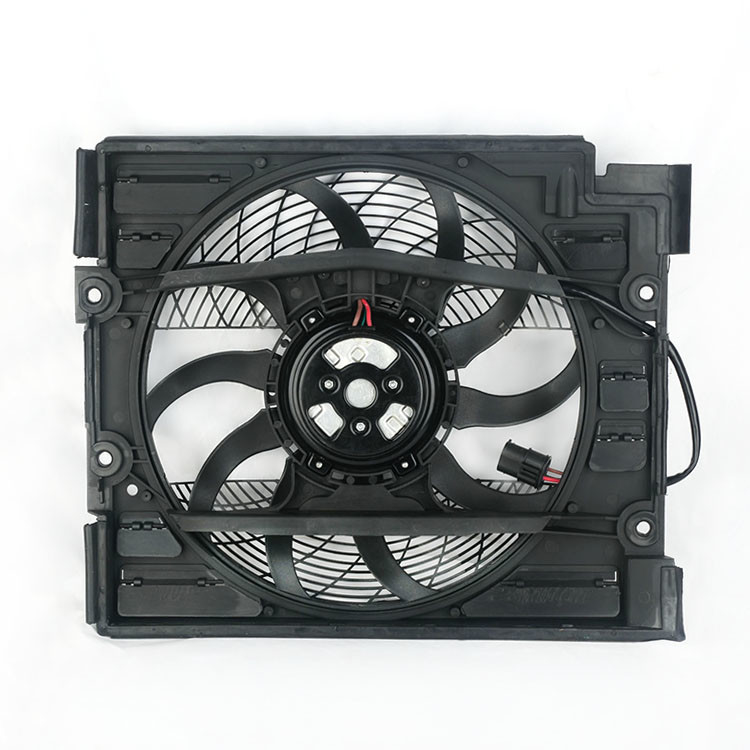 Quạt làm mát bình ngưng điện A / C Phù hợp với BMW E39 5 SERIES 64548380780 64546921395 64546921946 1995-2003