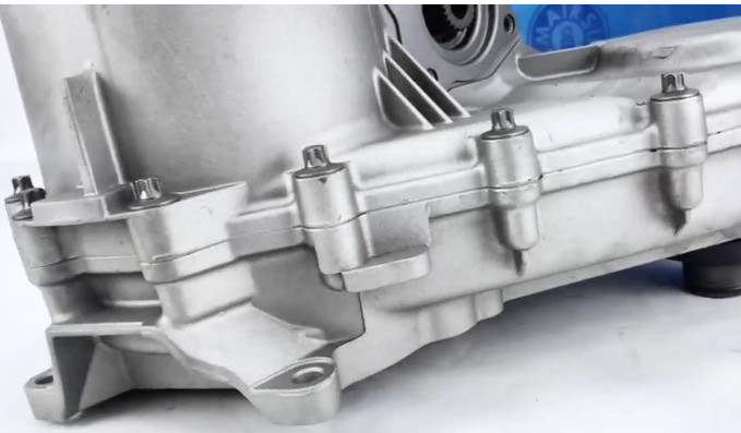 OE NO ATC700 Case chuyển đổi cho BMW X5 E70 X6 E71 Hệ thống truyền tải tự động 27107599886