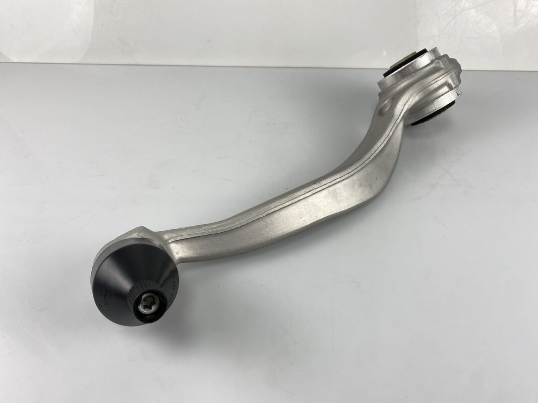 OE 2053301505 Tay Đòn Cong Trước Dưới Cho Mercedes W205 C Class Làm Bằng Vật Liệu Cường Lực Cao